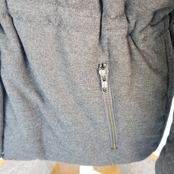 Gray Puffer Winter Coat Size Medium Short Flannel Zip and Snap Cinched Waist - Picture 4 of 12